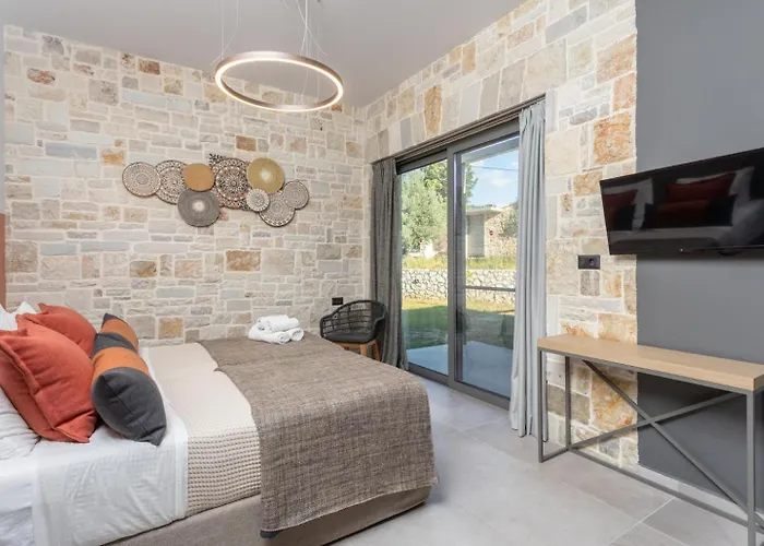 Ersi * Κατελειός